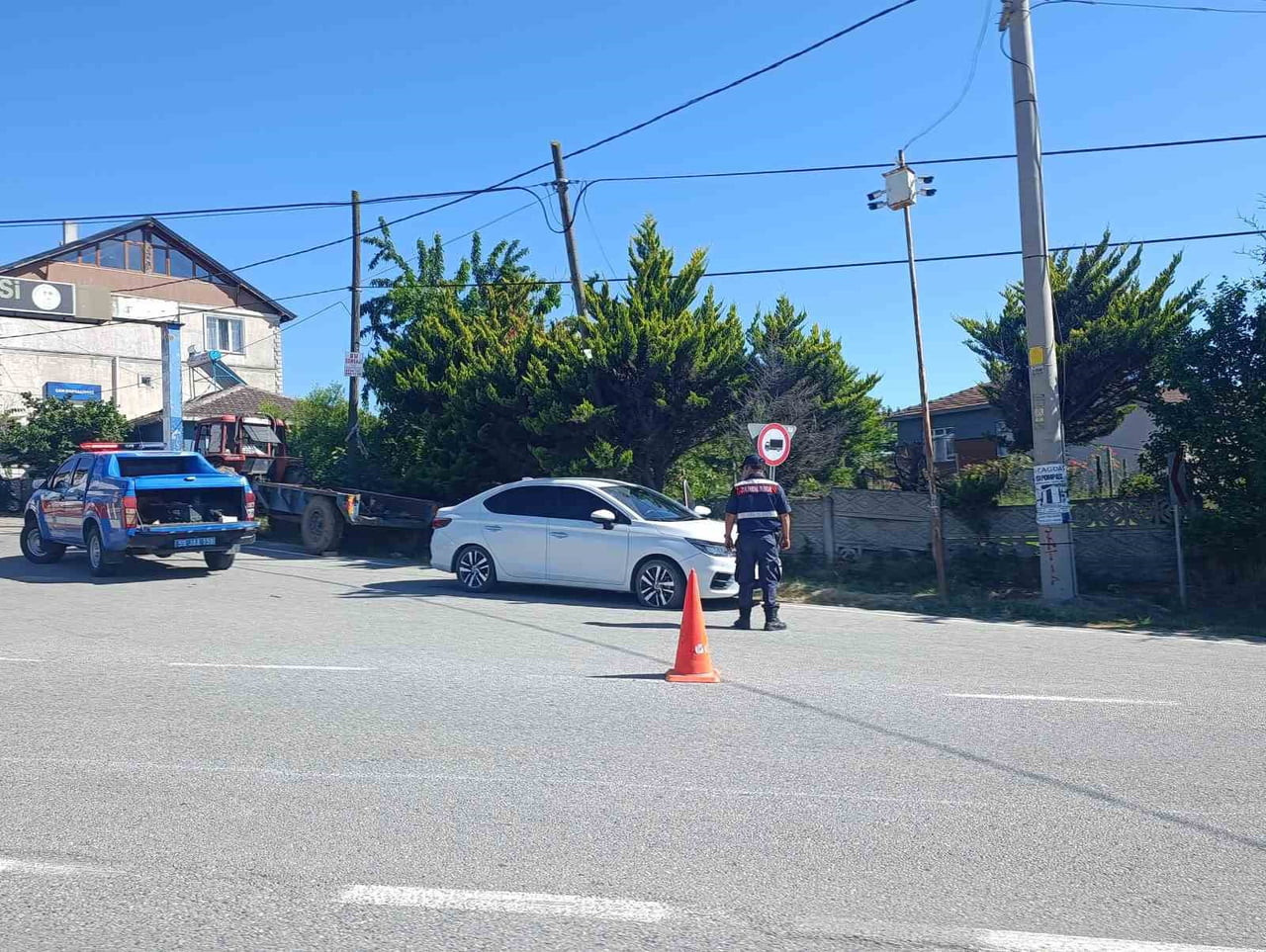 TEKİRDAĞ’IN SARAY İLÇESİNDE OTOMOBİL İÇERİSİNDE BAŞINDAN VURULMUŞ HALDE BULUNAN 19 YAŞINDAKİ GENÇ...