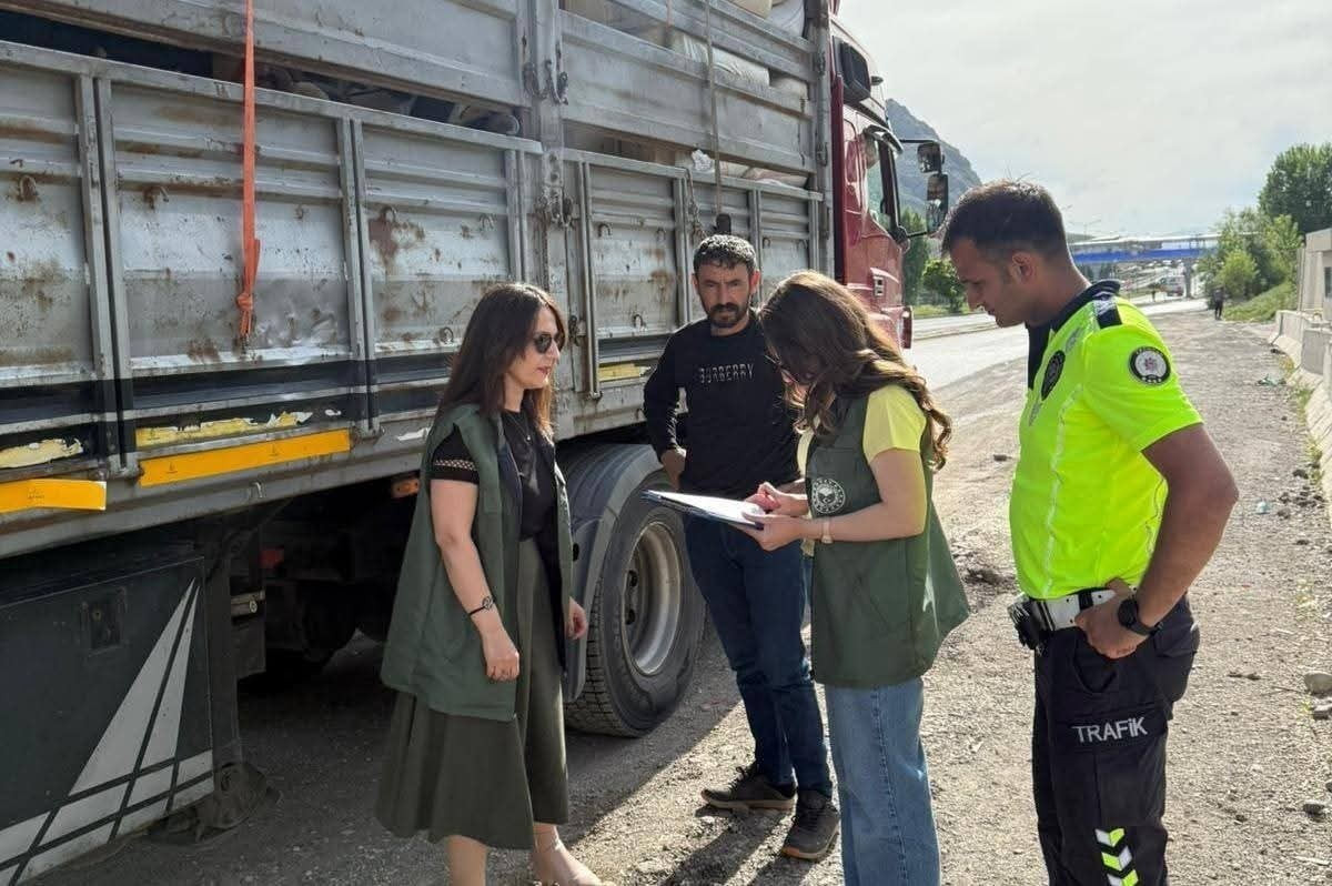 TERCAN’DA KURBANLIK HAYVAN SEVKİYATLARINA SIKI DENETİM