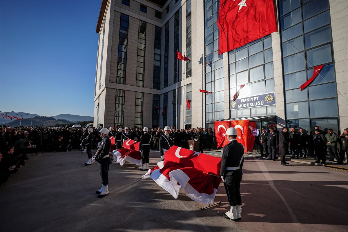 Terör örgütü DEAŞ'a yönelik operasyonda şehit olan polis memurları Turgut Külünk, Yasin Koçyiğit...