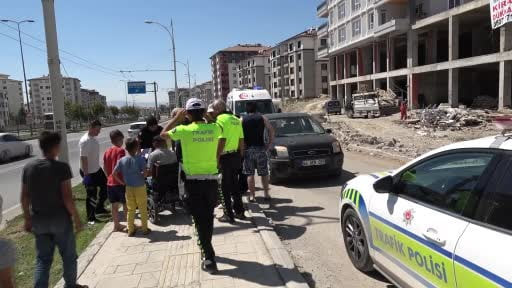 Ters yöne giren engelli sürücü kazaya karıştı