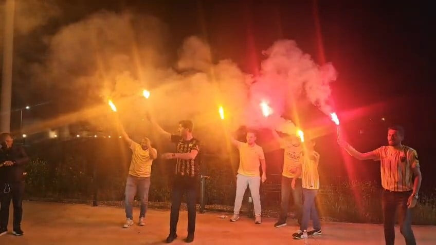 TFF 2. LİG PLAY-OFF FİNALİNDE İSTEDİĞİ SONUCU ALAMAYAN MUŞSPOR’A DESTEK SÜRÜYOR. HASKÖY İLÇESİNDE...