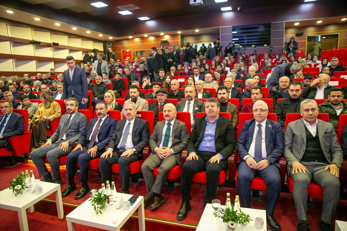 Ticaret Bakan Yardımcısı Mahmut Gürcan, Adıyaman ziyaretleri kapsamında Ticaret ve Sanayi Odası...