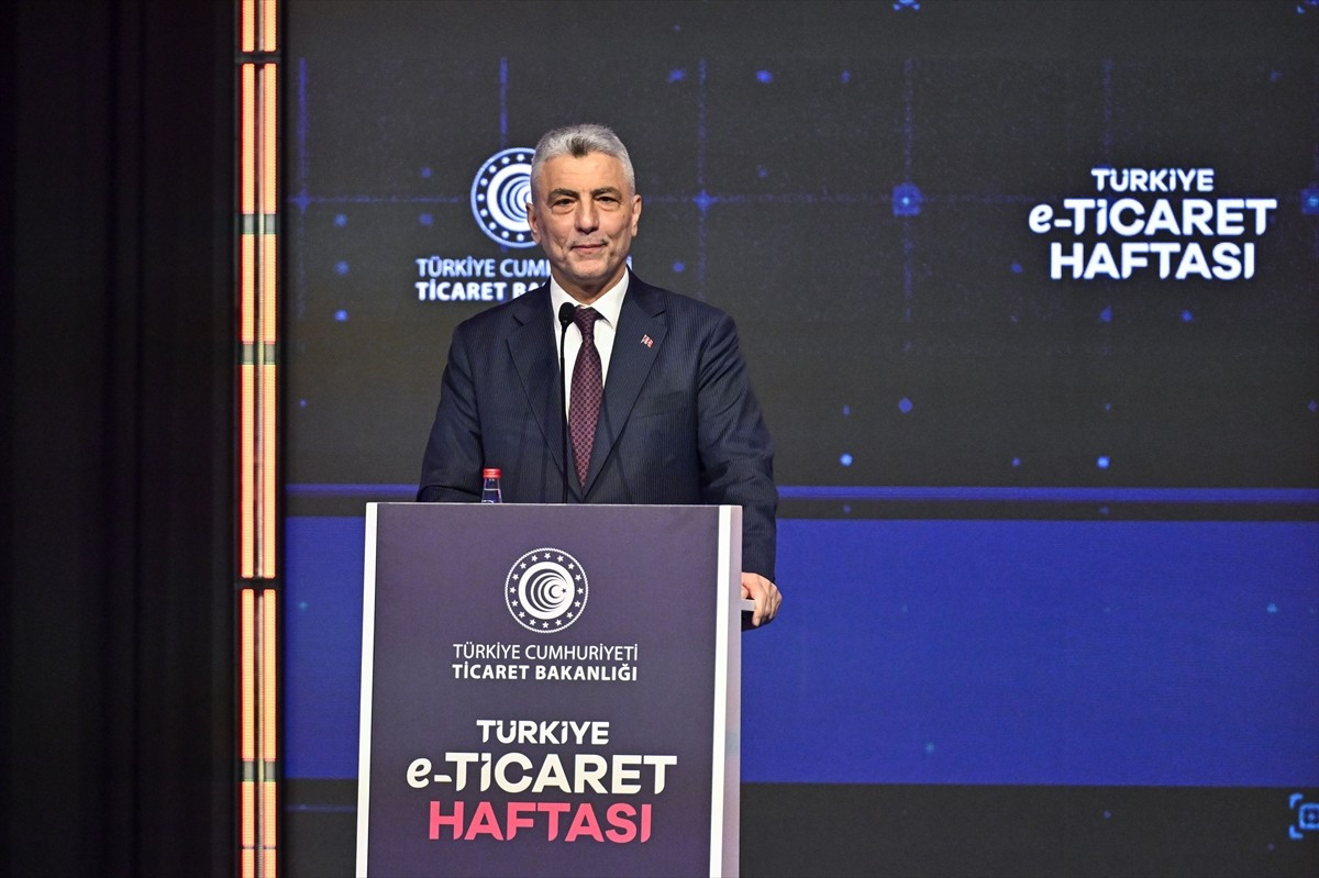 Ticaret Bakanı Ömer Bolat, Anadolu Ajansının (AA) Global İletişim Ortağı olduğu, Elektronik...