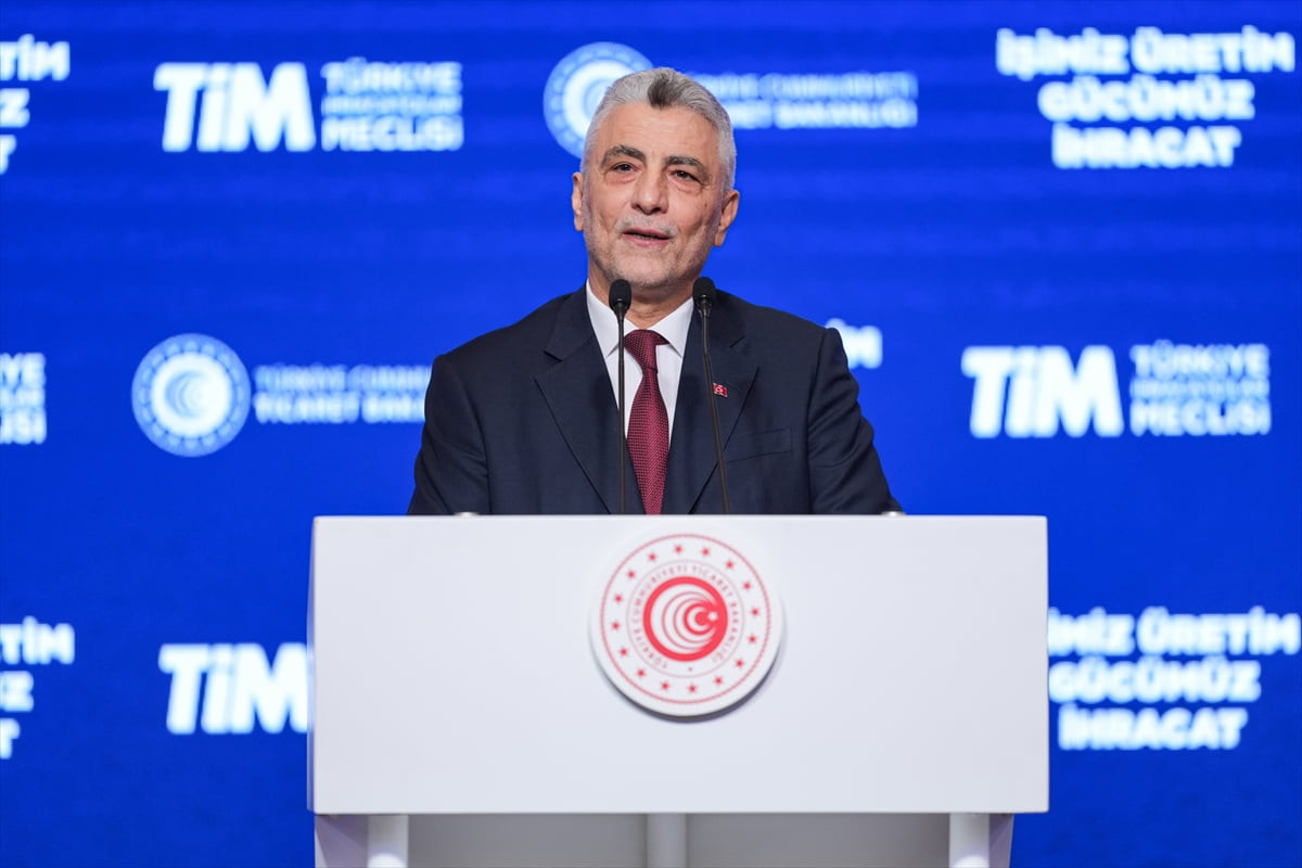 Ticaret Bakanı Ömer Bolat, İstanbul Kongre Merkezi'nde düzenlenen ‘2025 Yılı İhracat Rakamlarının...