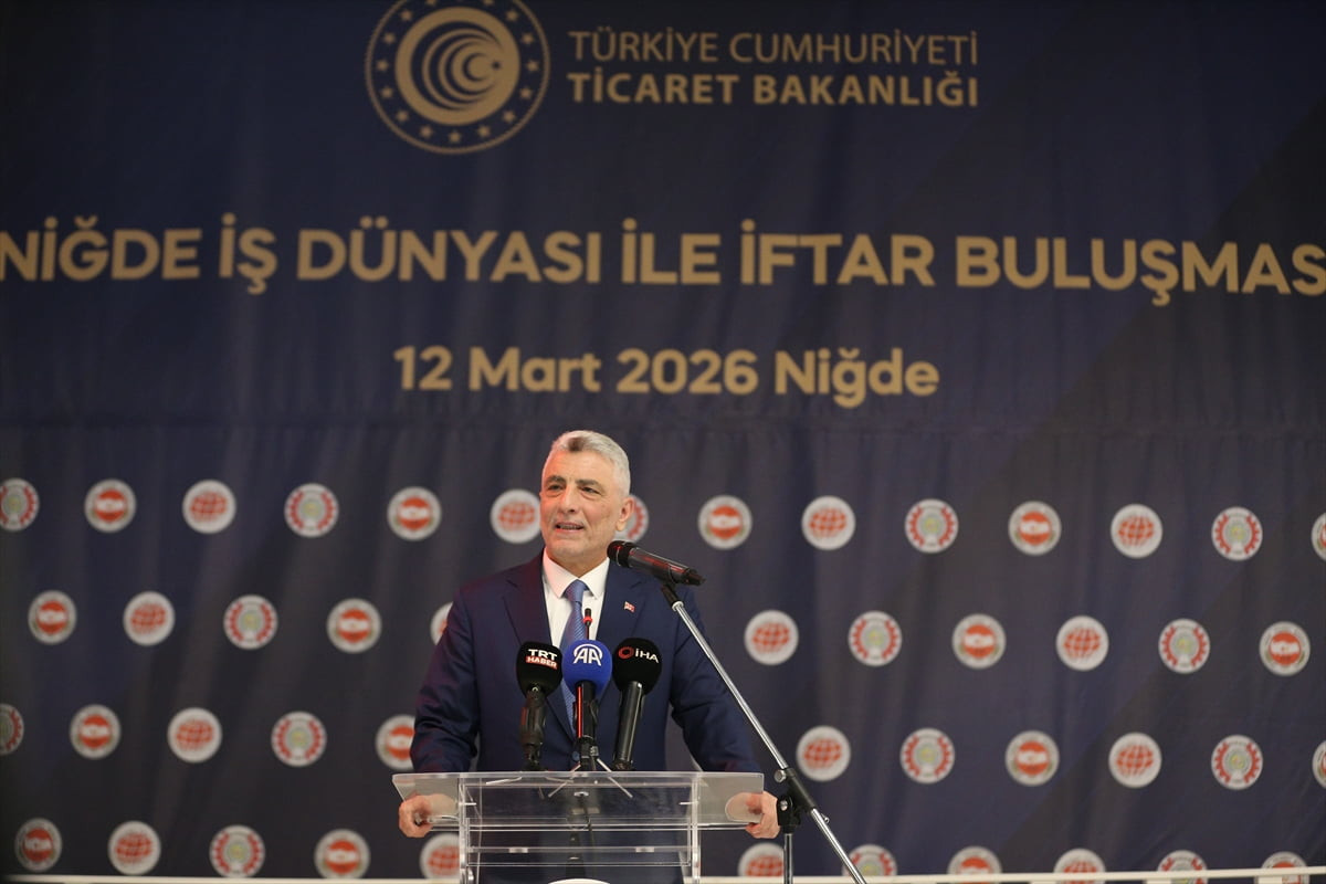 Ticaret Bakanı Ömer Bolat, "Niğde İş Dünyası ile İftar Buluşması" programına katılarak, konuşma...
