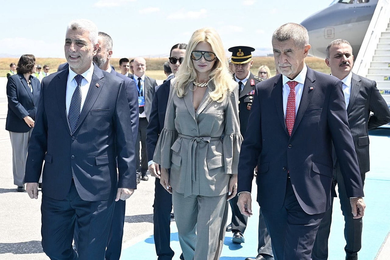 TİCARET BAKANI ÖMER BOLAT, "TÜRKİYE İLE ÇEKYA ARASINDAKİ TİCARET HACMİNİ ARTIRMAYA, YATIRIM...