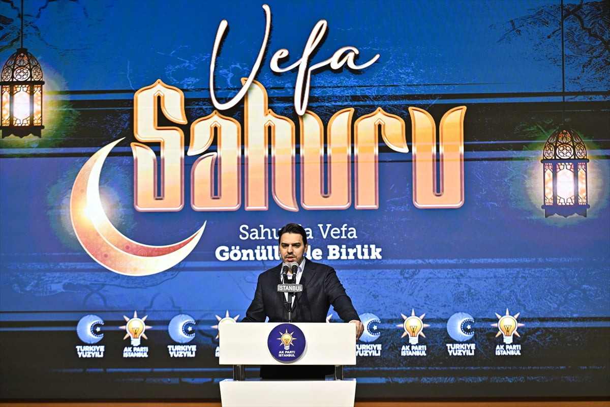 TİKA Başkanı Abdullah Eren, İstanbul Gençlik Vefa Sahuru'na katılarak konuşma yaptı.