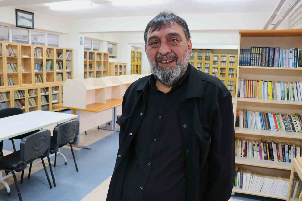 TİYATRO VE SİNEMA OYUNCUSU AHMET YENİLMEZ, AÇIKLAMALARDA BULUNDU