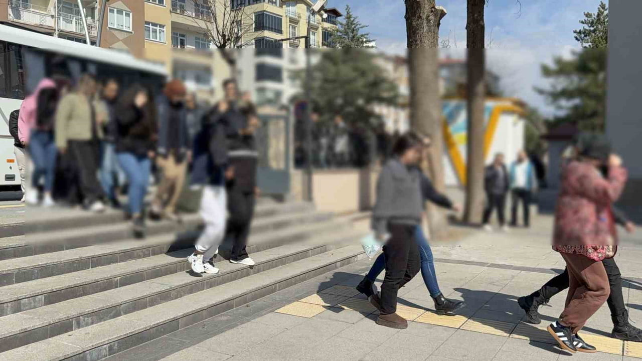 TOKAT MERKEZLİ 12 İLDE DÜZENLENEN OPERASYONDA 2,4 MİLYAR LİRALIK YASA DIŞI BAHİS VE DOLANDIRICILIK...