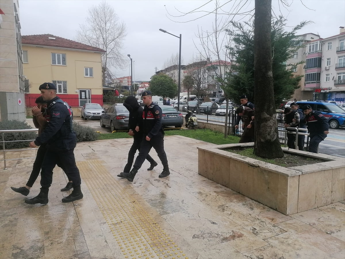 Tokat'ın Erbaa ilçesinde bağ evinden tarım aletlerinin çalınmasıyla ilgili 6 şüpheli...