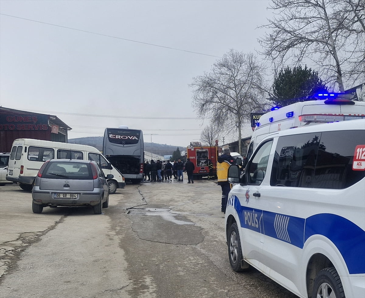 Tokat'ın Erbaa ilçesinde park halindeki yolcu otobüsünde çıkan yangın sonucu  otobüs kullanılamaz...