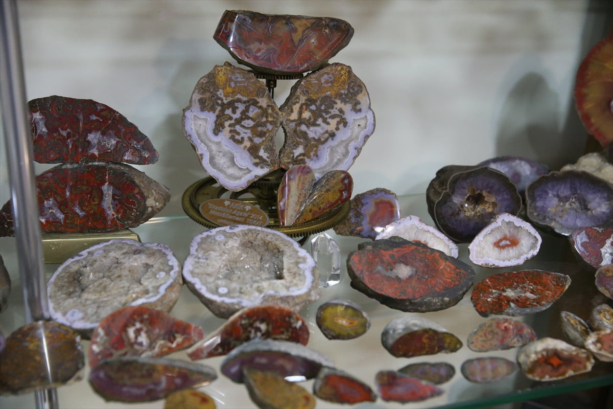 Tokat'ın Turhal ilçesinde yaşayan 54 yaşındaki rot balans ustası ve kimyager Ümit Ulus, yaklaşık...