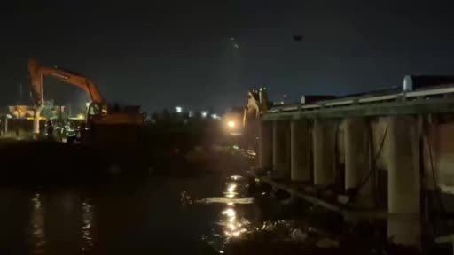 Tokat'ta taşkın riskine karşı su bendi kontrollü şekilde yıkıldı