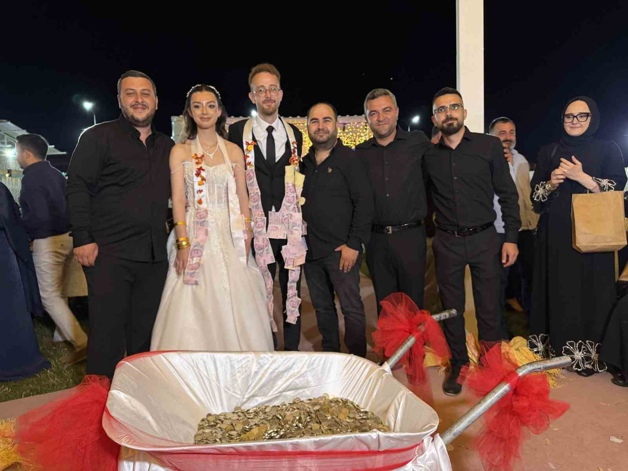 TOKAT’IN ERBAA İLÇESİNDE DÜNYAEVİNE GİREN BEYTULLAH ŞAHİN VE SELİN KARAKUŞ ÇİFTİNİN DÜĞÜNÜNDE...