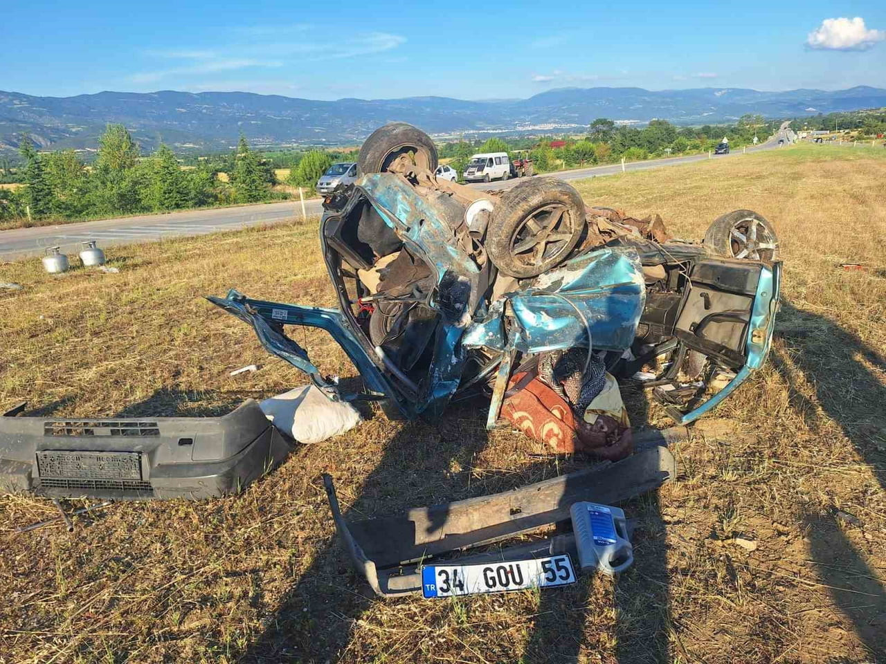 TOKAT’IN NİKSAR İLÇESİNDE İKİ OTOMOBİLİN KARIŞTIĞI TRAFİK KAZASINDA 4 KİŞİ YARALANDI. YARALILARDAN...