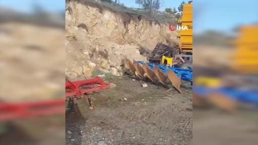 Tokat’ta köy girişindeki heyelan korkuttu