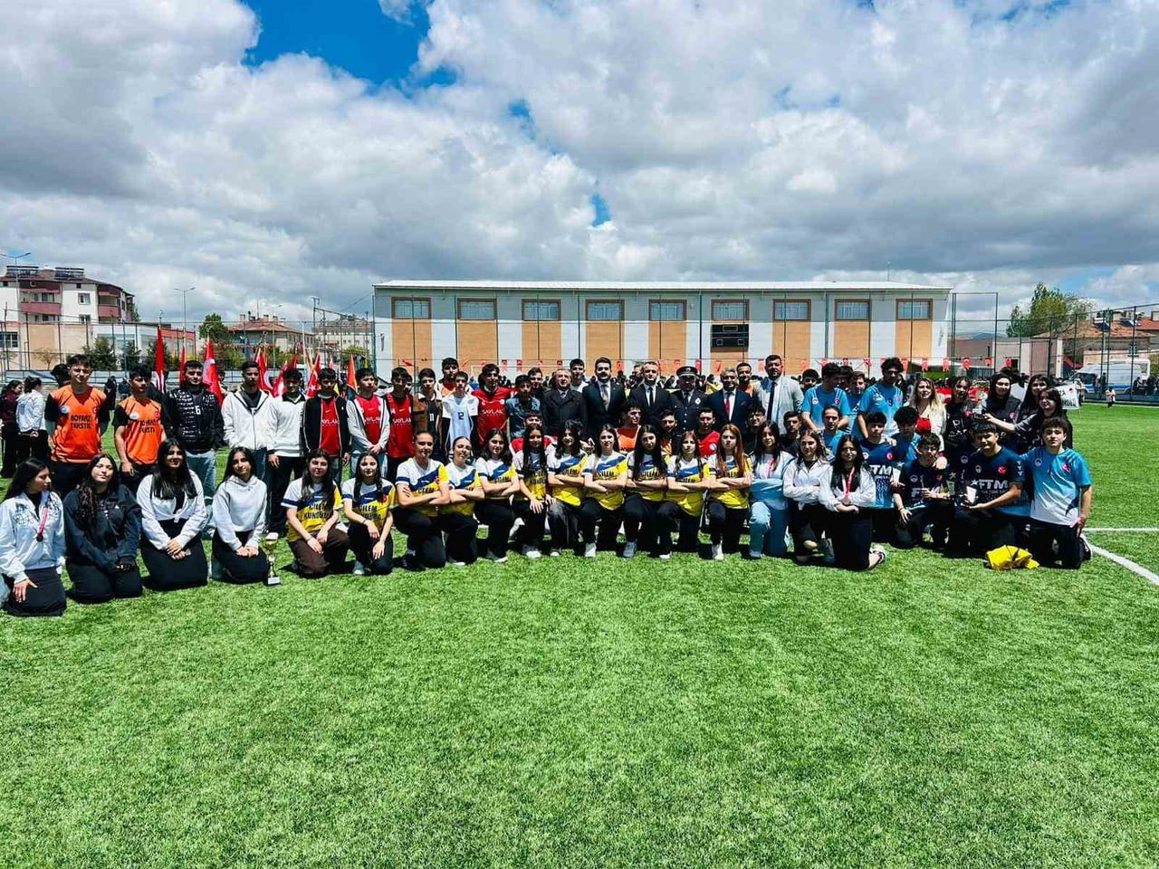 TOMARZA'DA 19 MAYIS ATATÜRK’Ü ANMA, GENÇLİK VE SPOR BAYRAMI’NIN 107. YIL DÖNÜMÜ COŞKUYLA...
