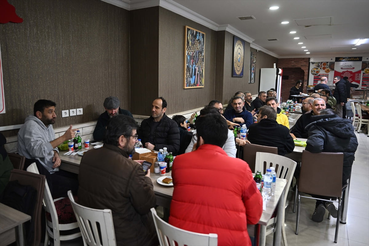 Tomurcuk Uluslararası Engelliler ve Dayanışma Derneği tarafından işitme engelliler ve ailelerine...