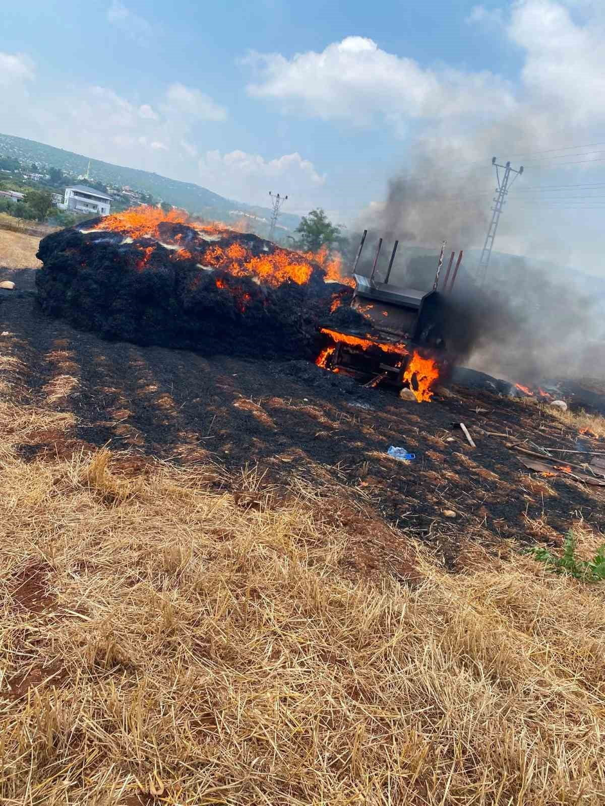 TOPAKLI MAHALLESİ’NDE HARMAN ÇALIŞMASI SIRASINDA ÇIKAN YANGINDA TONLARCA SAMAN BALYASI YANARAK KÜL...