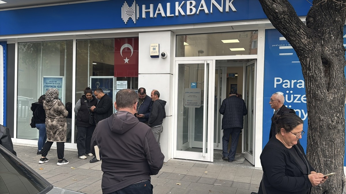 Toplu Konut İdaresi (TOKİ) Başkanlığınca "Ev Sahibi Türkiye" sloganıyla 81 ilde inşa edilecek, 500...