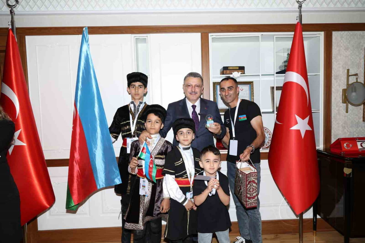 TRABZON BÜYÜKŞEHİR BELEDİYE BAŞKANI AHMET METİN GENÇ, YARIN BAŞLAYACAK 4. ULUSLARARASI TRABZON...