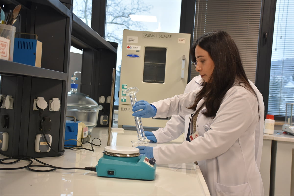 Trabzon Su Ürünleri Merkez Araştırma Enstitüsünce gıdaların ömrünü uzatmak amacıyla hayata...