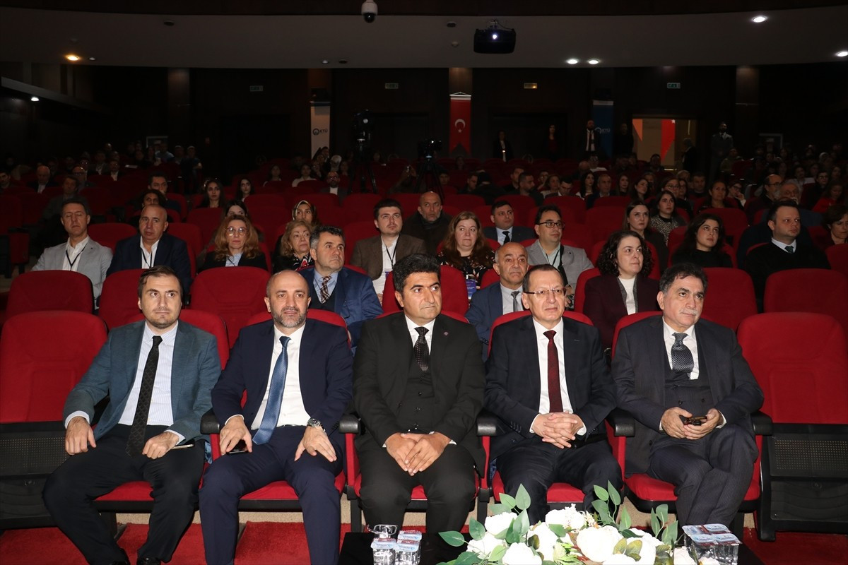 Trabzon'da, Karadeniz Teknik Üniversitesi (KTÜ) ev sahipliğinde Karadeniz Havzası'ndaki...