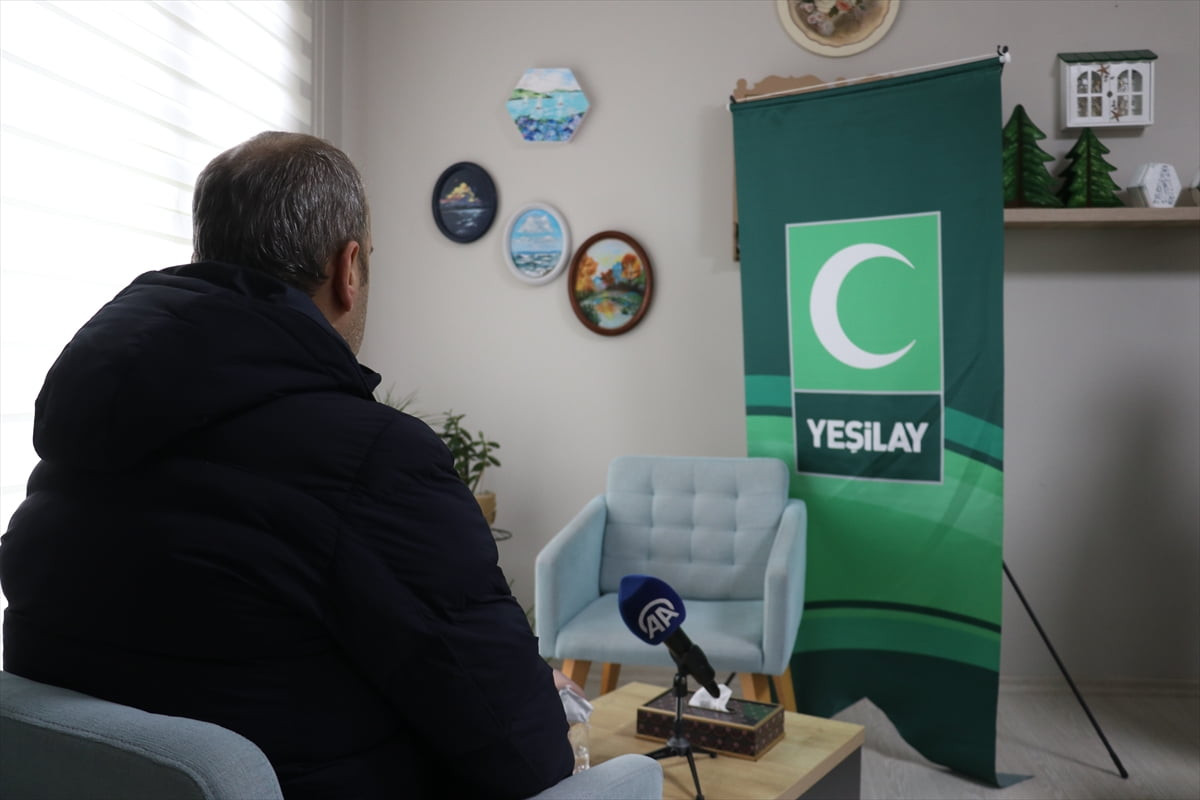 Trabzon'da yaşayan 48 yaşındaki Y.B, eşinin desteğiyle iletişime geçtiği Yeşilay Danışmanlık...