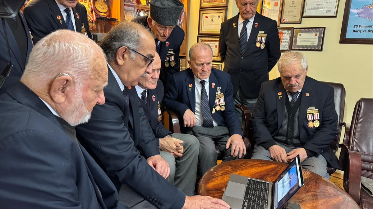 Trabzon'da yaşayan Kıbrıs Gazileri, Anadolu Ajansının (AA) gözünden 2025'e damga vuran olaylara...