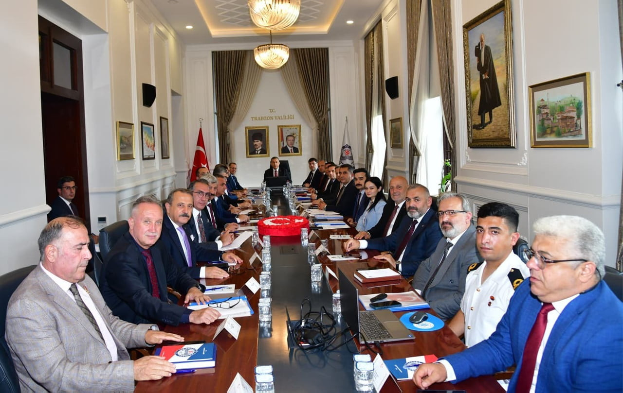 TRABZON'DA YAZ AYLARINDA ARTIŞ GÖSTEREN SUDA BOĞULMA OLAYLARININ ÖNLENMESİNE YÖNELİK ALINACAK...