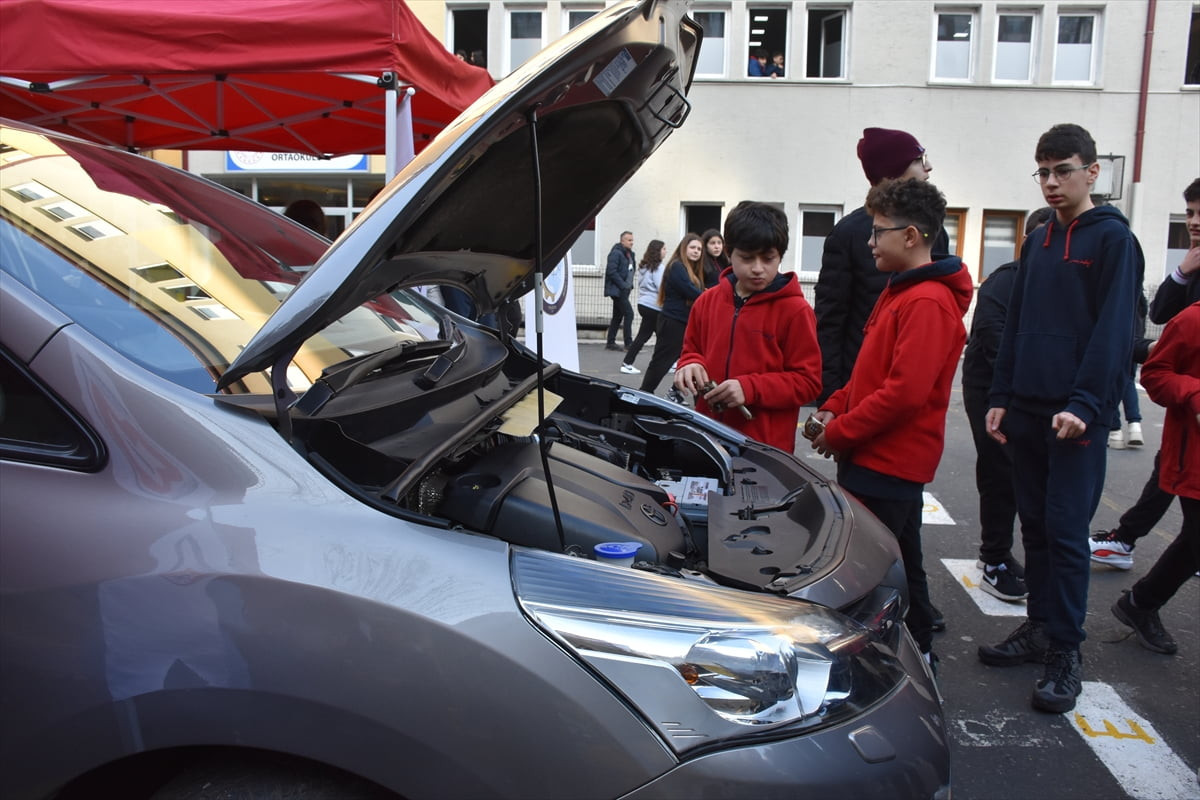 Trabzon'un Ortahisar ilçesindeki Prof. Dr. Necmettin Erbakan Mesleki ve Teknik Anadolu Lisesi'nde...