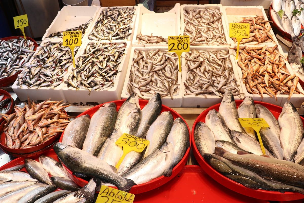 Trabzonlular ramazan ayında tercihlerini istavrit ve mezgitten yana kullanıyorlar. Ortahisar...