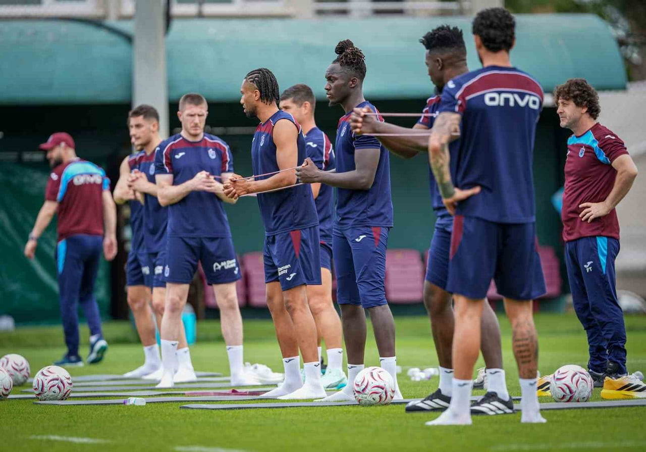 TRABZONSPOR, 2026-2027 SEZONU HAZIRLIKLARINI MEHMET ALİ YILMAZ TESİSLERİ'NDE SÜRDÜRÜRKEN...