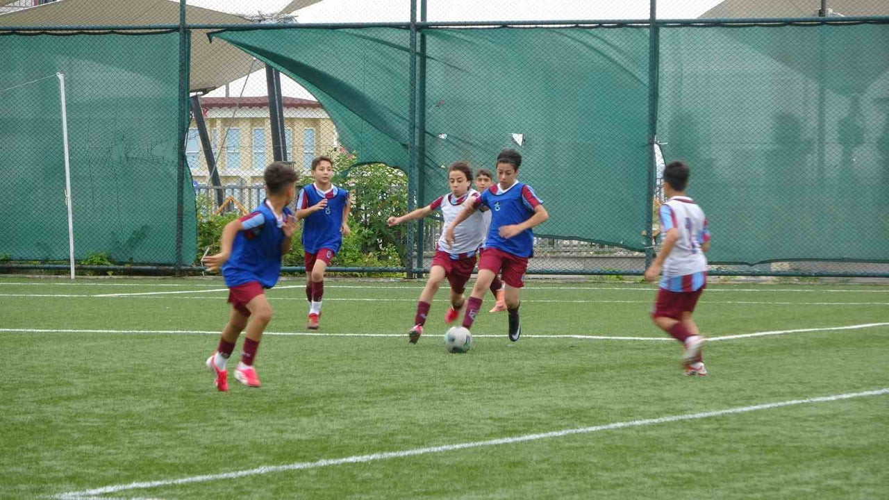 TRABZONSPOR FUTBOL OKULLARI TARAFINDAN HER YIL GELENEKSEL OLARAK DÜZENLENEN YAZ KAMPI'NIN 6.’SI...
