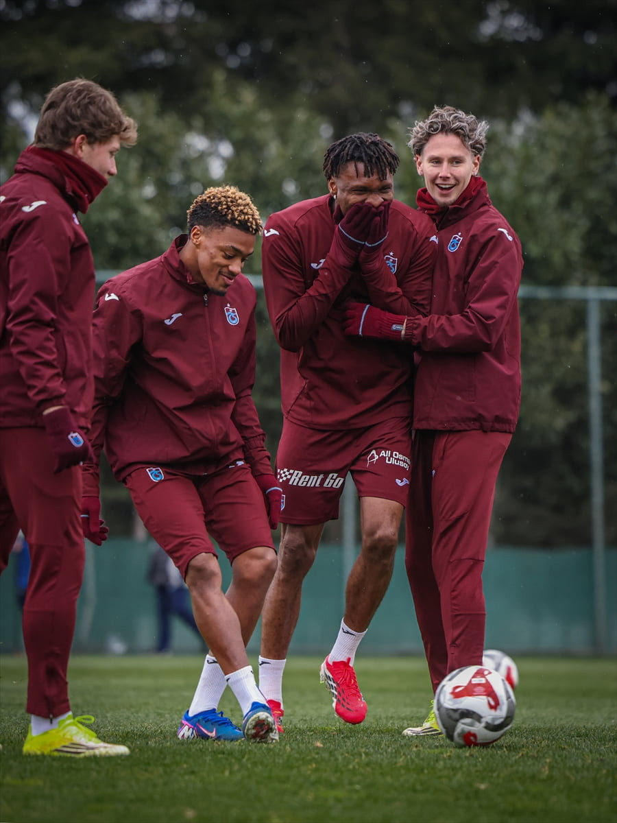 Trabzonspor, Trendyol Süper Lig'in 27. haftasında deplasmanda oynayacağı ikas Eyüpspor maçı...