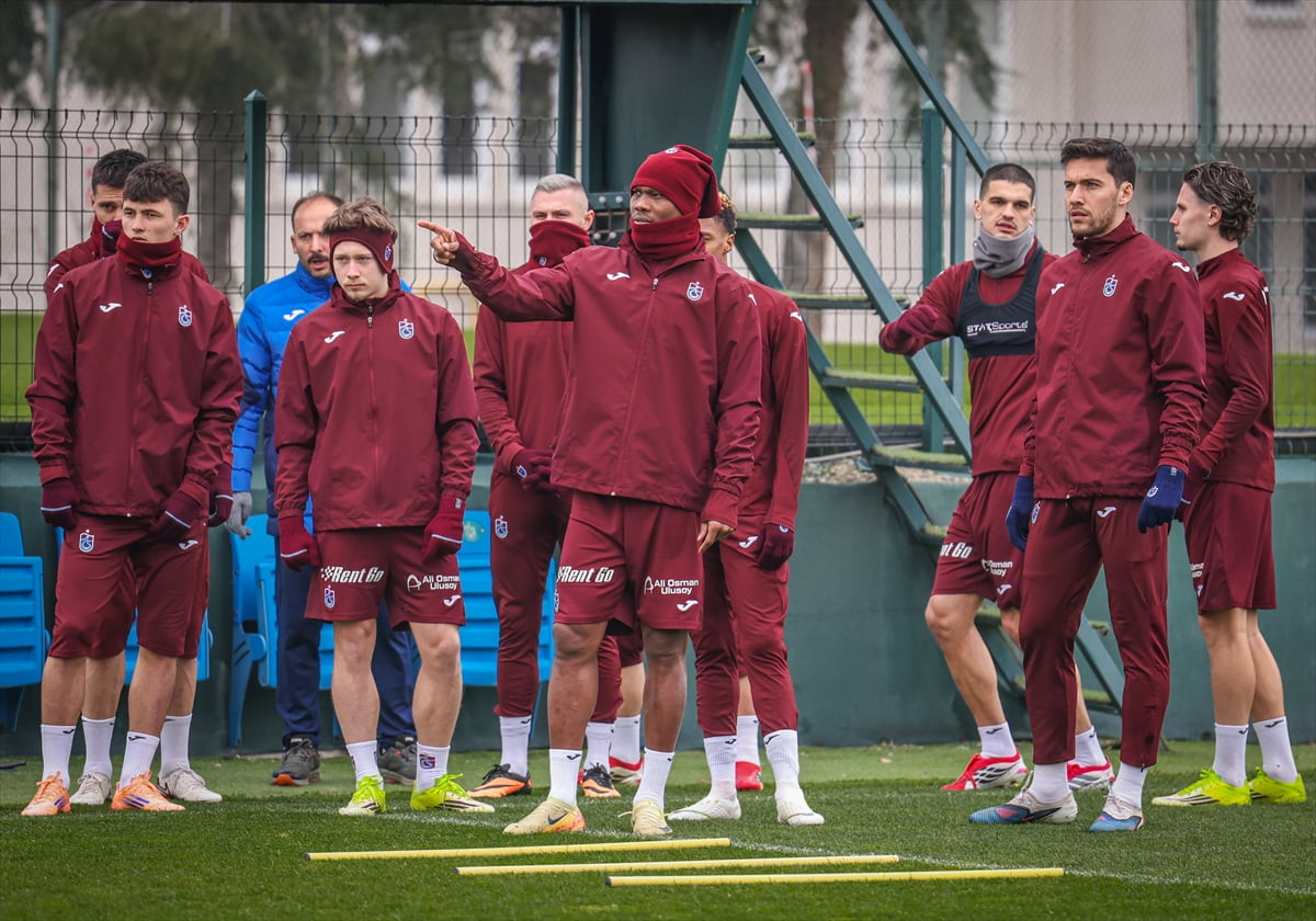 Trabzonspor, Trendyol Süper Lig'in 27. haftasında deplasmanda oynayacağı ikas Eyüpspor maçı...