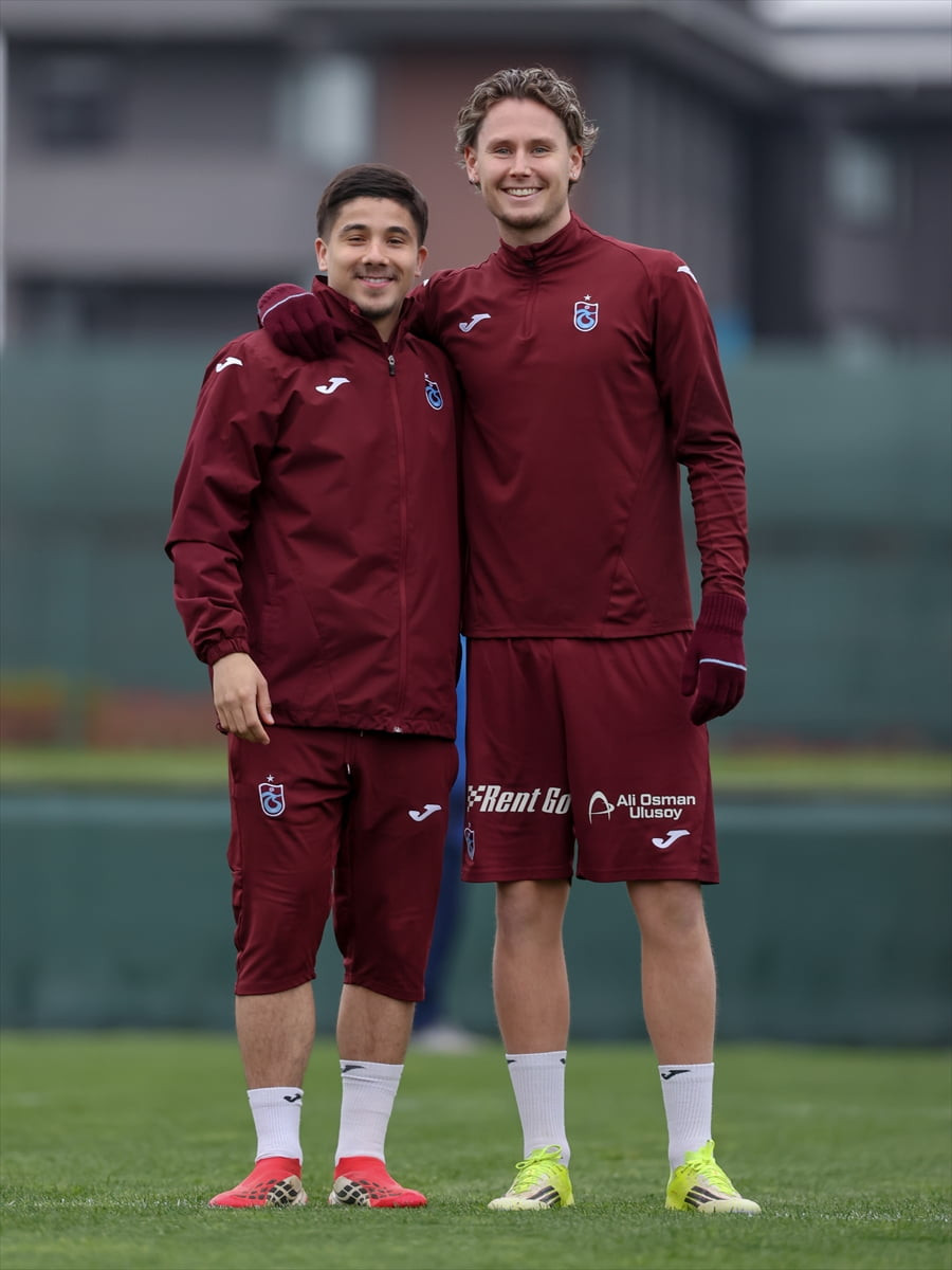 Trabzonspor, Trendyol Süper Lig'in 28. haftasında Galatasaray ile yapacağı maçın hazırlıklarına...