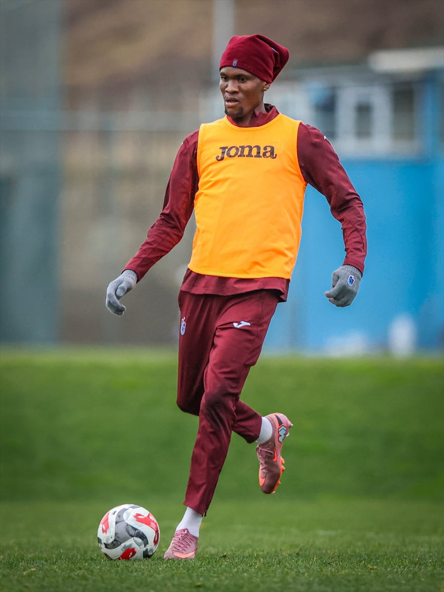 Trabzonspor, Ziraat Türkiye Kupası 2. hafta maçında İstanbulspor ile deplasmanda yapacağı maçın...