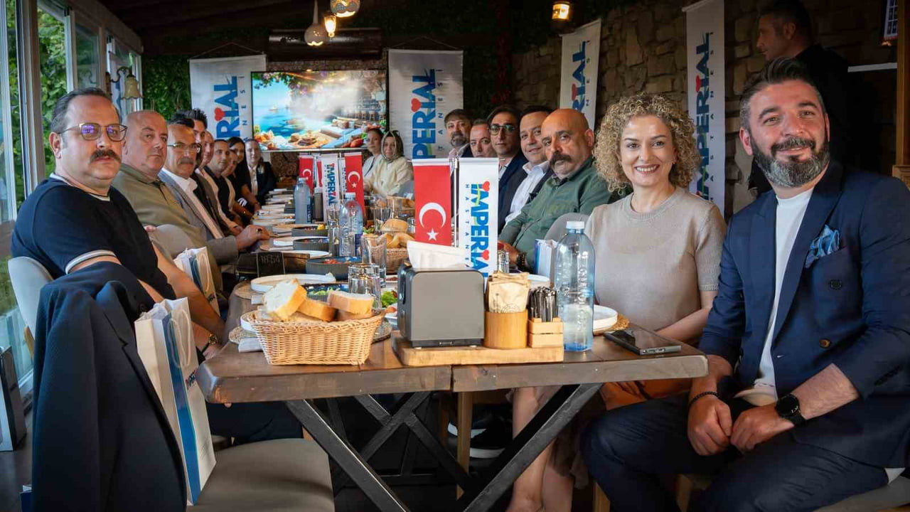 TRABZON’UN AKÇAABAT İLÇESİNDE FAALİYET GÖSTEREN SİVİL TOPLUM KURULUŞLARININ TEMSİLCİLERİ VE BANKA...