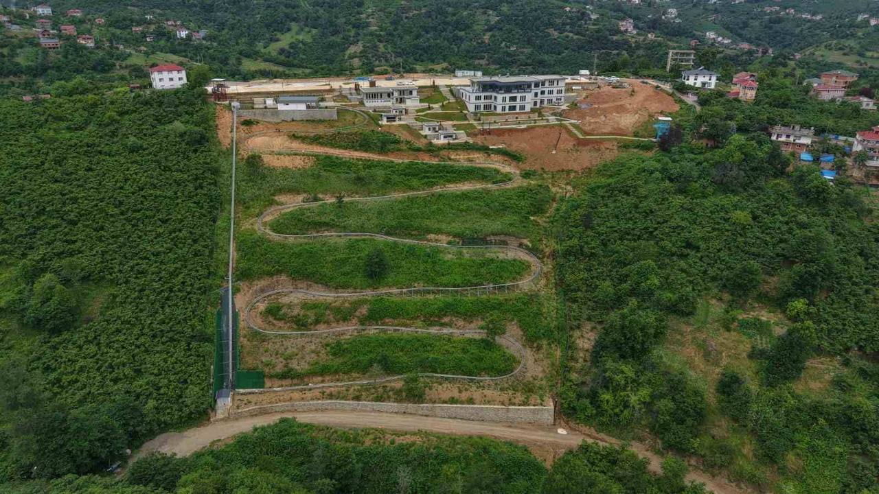 TRABZON’UN YOMRA İLÇESİNDE YAKLAŞIK 300 MİLYON LİRALIK YATIRIMLA İNŞA EDİLEN KARADENİZ BÖLGESİ’NİN...