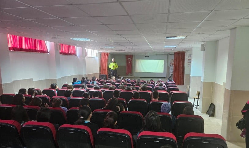 TRAFİK DEDEKTİFLERİ PROJESİ KAPSAMINDA 602 ÖĞRENCİYE EĞİTİM VERİLDİ