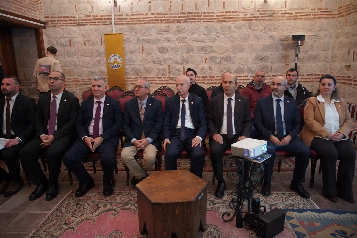 Trakya Üniversitesi (TÜ) Karaağaç Yerleşkesi'nde müze konseptli Balkan Savaşları Kütüphanesi...