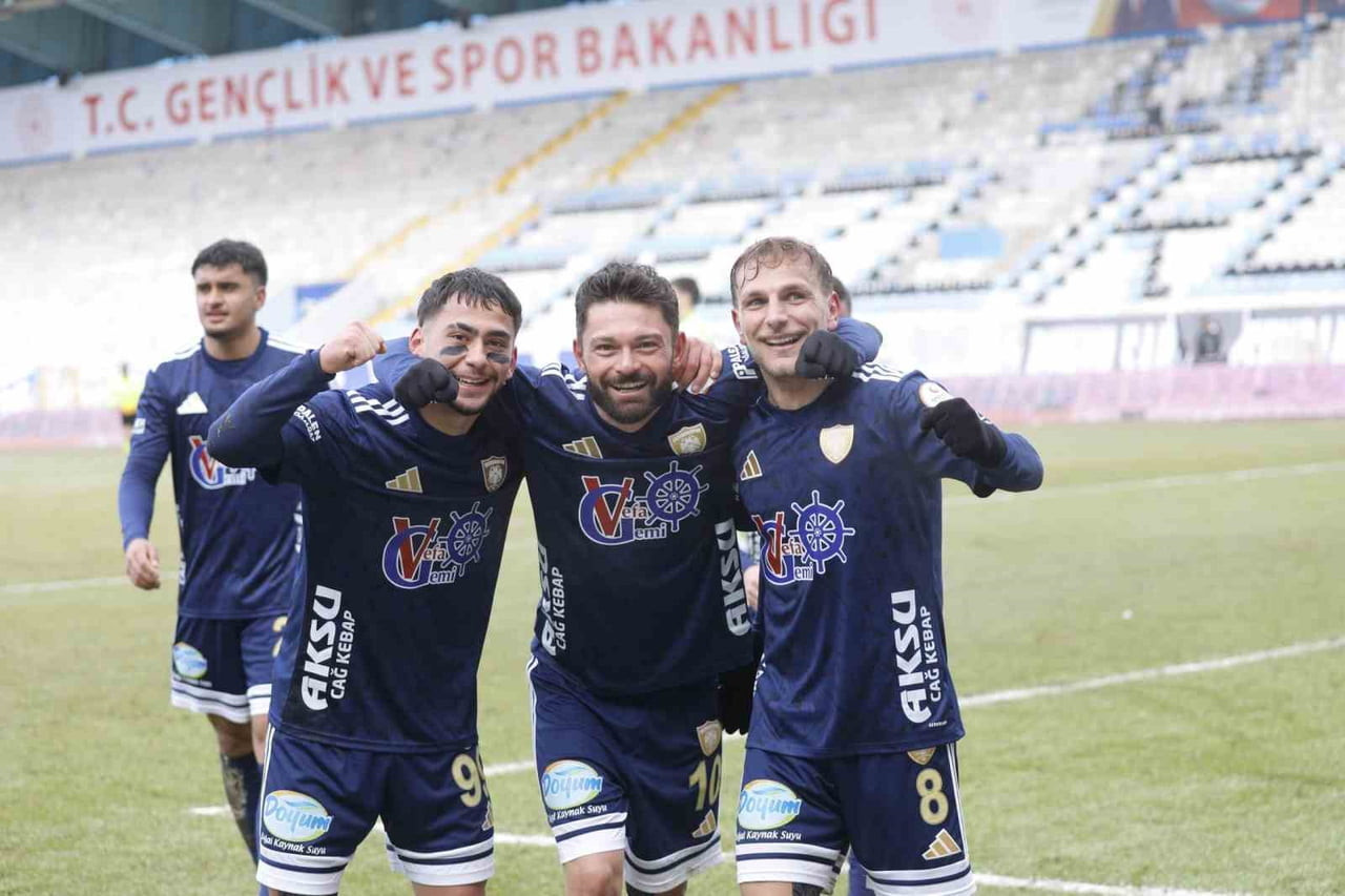 TRENDYOL 1. LİG 2025-2026 SEZONUNDA ERZURUMSPOR FK, BİTİME 2 HAFTA KALA ŞAMPİYONLUĞUNU İLAN...