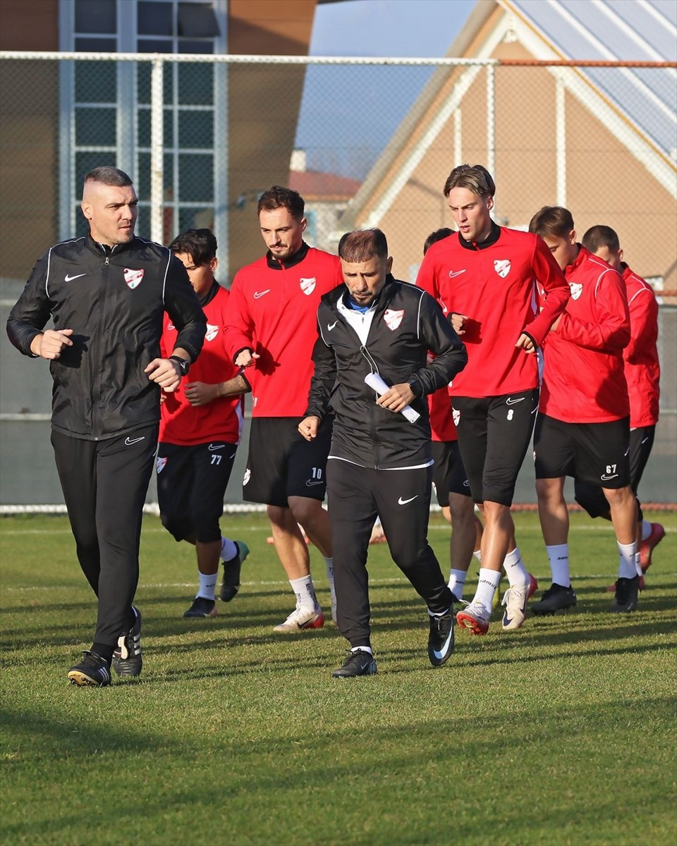 Trendyol 1. Lig ekibi Boluspor, deplasmanda oynayacağı Sivasspor maçı hazırlıklarına devam...