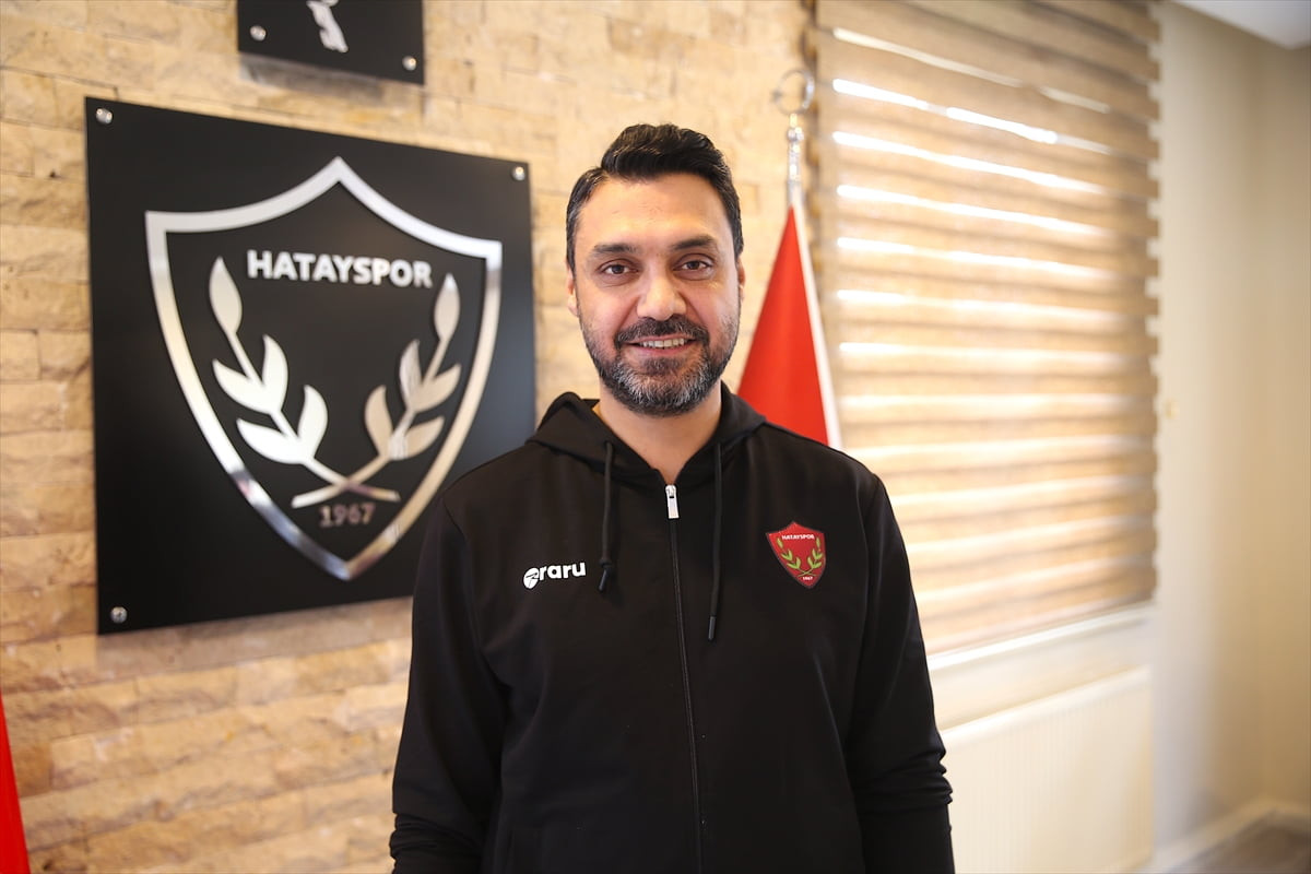 Trendyol 1. Lig ekiplerinden Atakaş Hatayspor, altyapıdan kadroya dahil edilen oyuncularla...