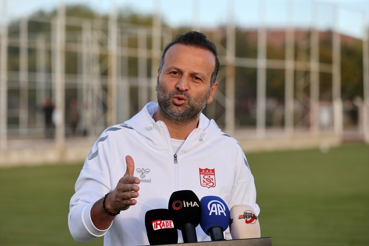 Trendyol 1. Lig'in 11. haftasında sahasında Atakaş Hatayspor ile karşılaşacak Özbelsan Sivasspor...