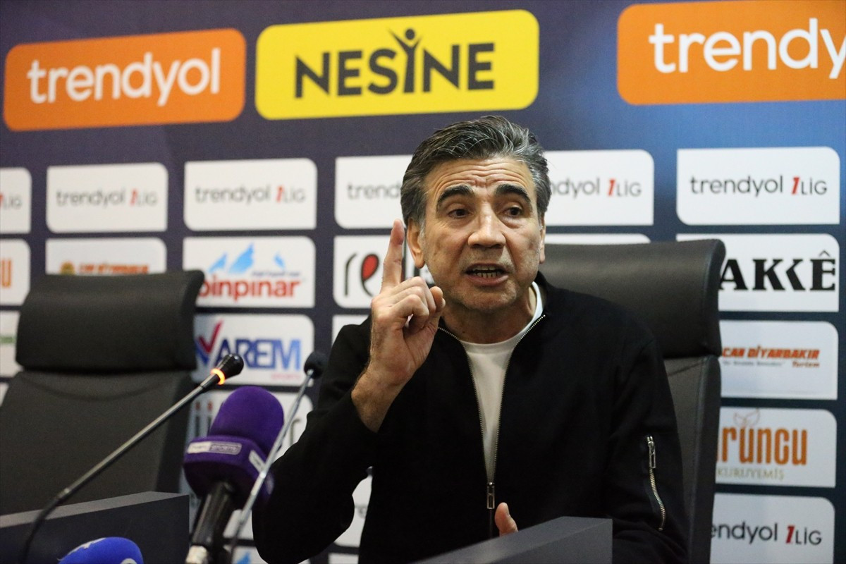 Trendyol 1. Lig'in 15. haftasında Amed Sportif Faaliyetler ile Esenler Erokspor, Diyarbakır...