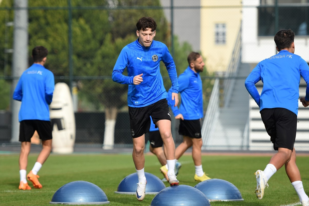 Trendyol 1. Lig'in 15. haftasında deplasmanda Atko Grup Pendikspor ile karşılaşacak Manisa FK...