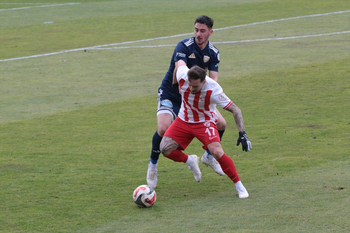 Trendyol 1. Lig'in 16. haftasında Boluspor ile Erzurumspor FK takımları Bolu Atatürk Stadyumu'nda...