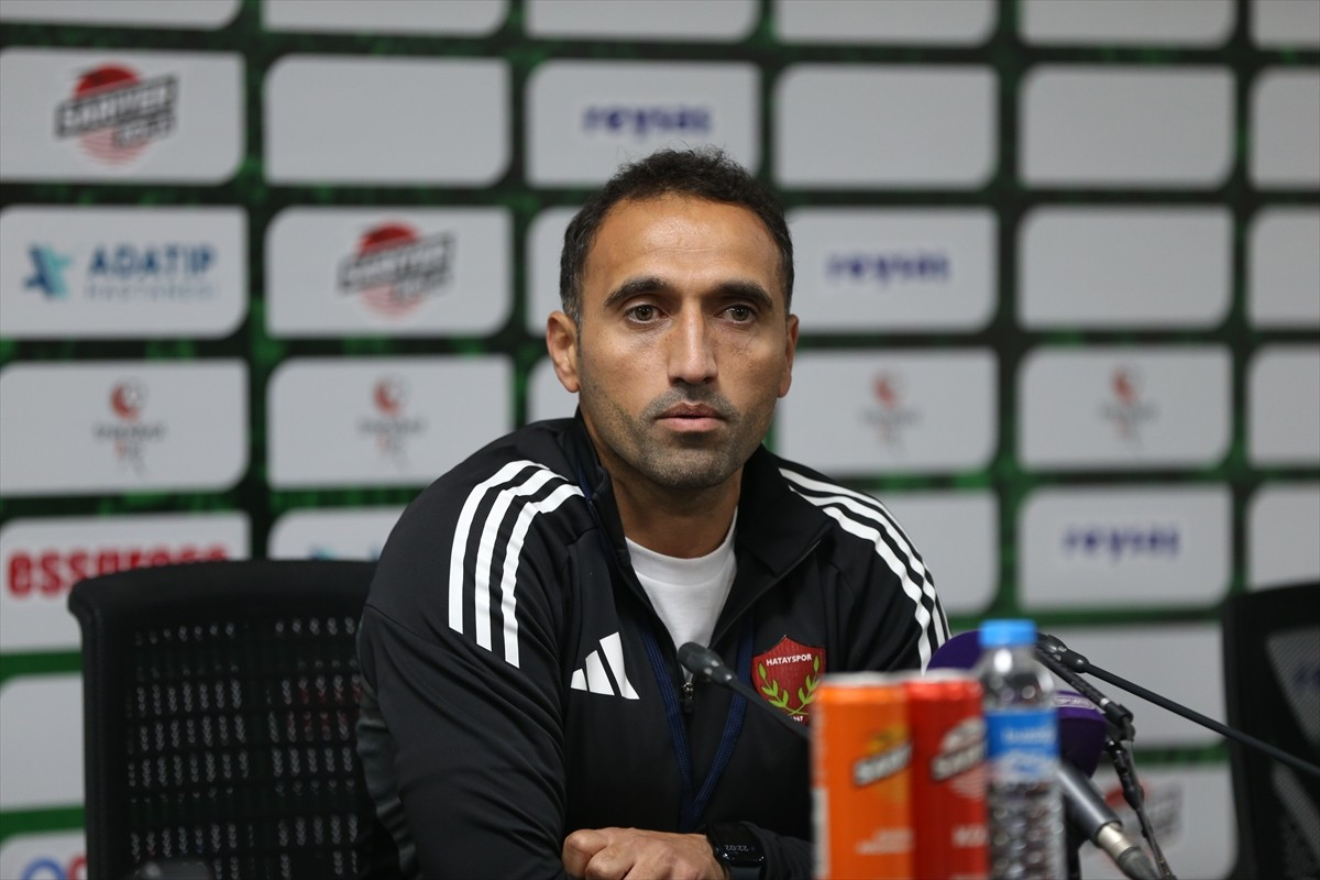 Trendyol 1. Lig'in 17. haftasında konuk olduğu Sakaryaspor'a 3-0 mağlup olan Atakaş Hatayspor'un...